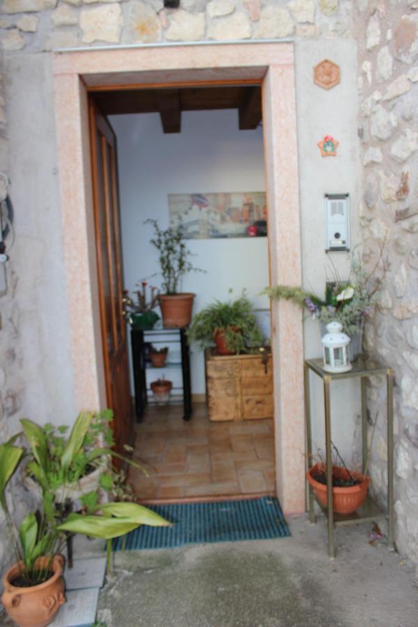 Apartamento Lovelyflat II Albisano Torri Del Benaco Exterior foto